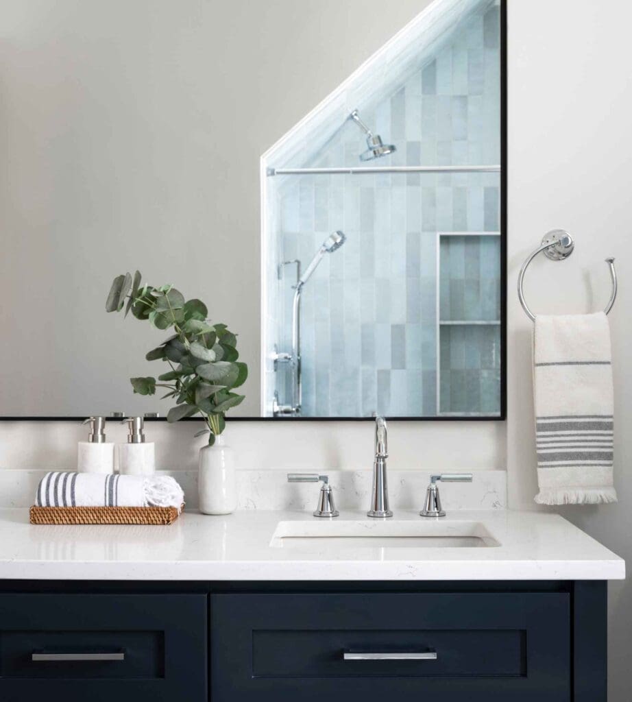 full-service-interior-design-60091-creating-a-color-story-for-your-home-soothing-bathroom-retreat-crisp-whites-blue-tones-meaningful-bathroom-renovation