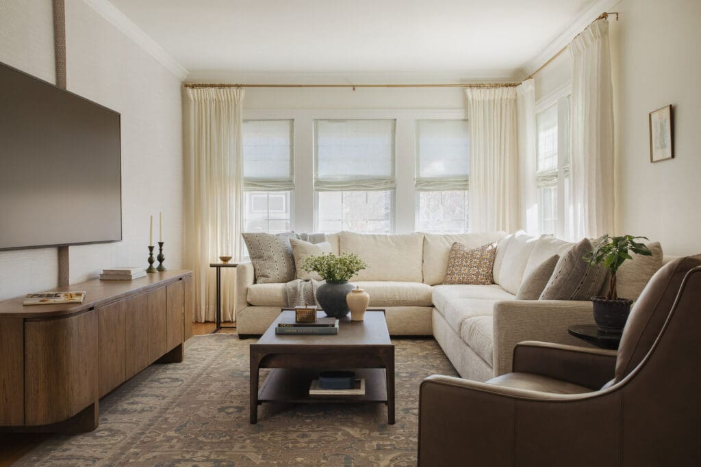 full-service-interior-design-north-woods-wi-behind-the-scenes-interior-design-living-room-large-sectional-cozy-space-comfortable-furniture-thougthful-design