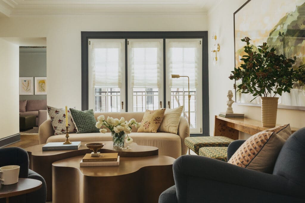 kp-home-lake-view-il-behind-the-scenes-interior-design-living-room-calm-comfortable-furnishings-view-of-sliding-door-to-outside-sophisticated